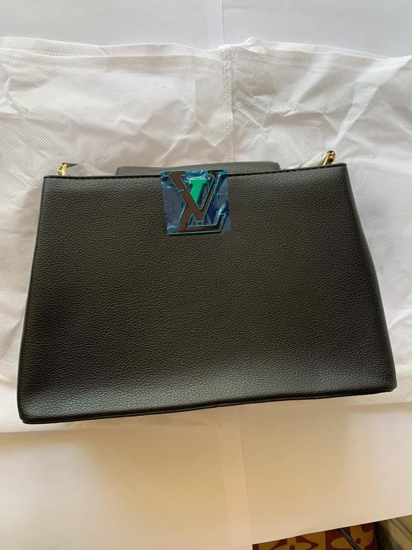 Louis Vuitton Handbag listed by SIL_luxurycollection🛍️ 🛒